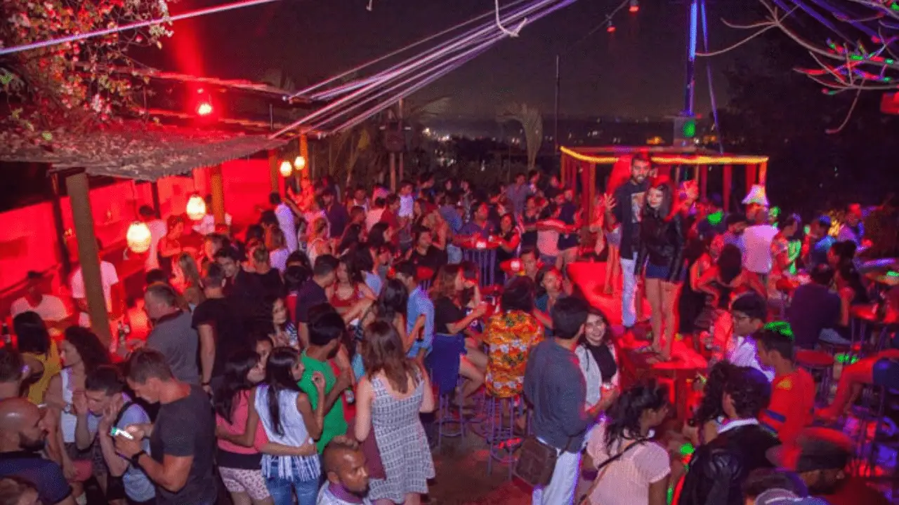 What are the famous nightlife spots in Goa - Atravellerguy