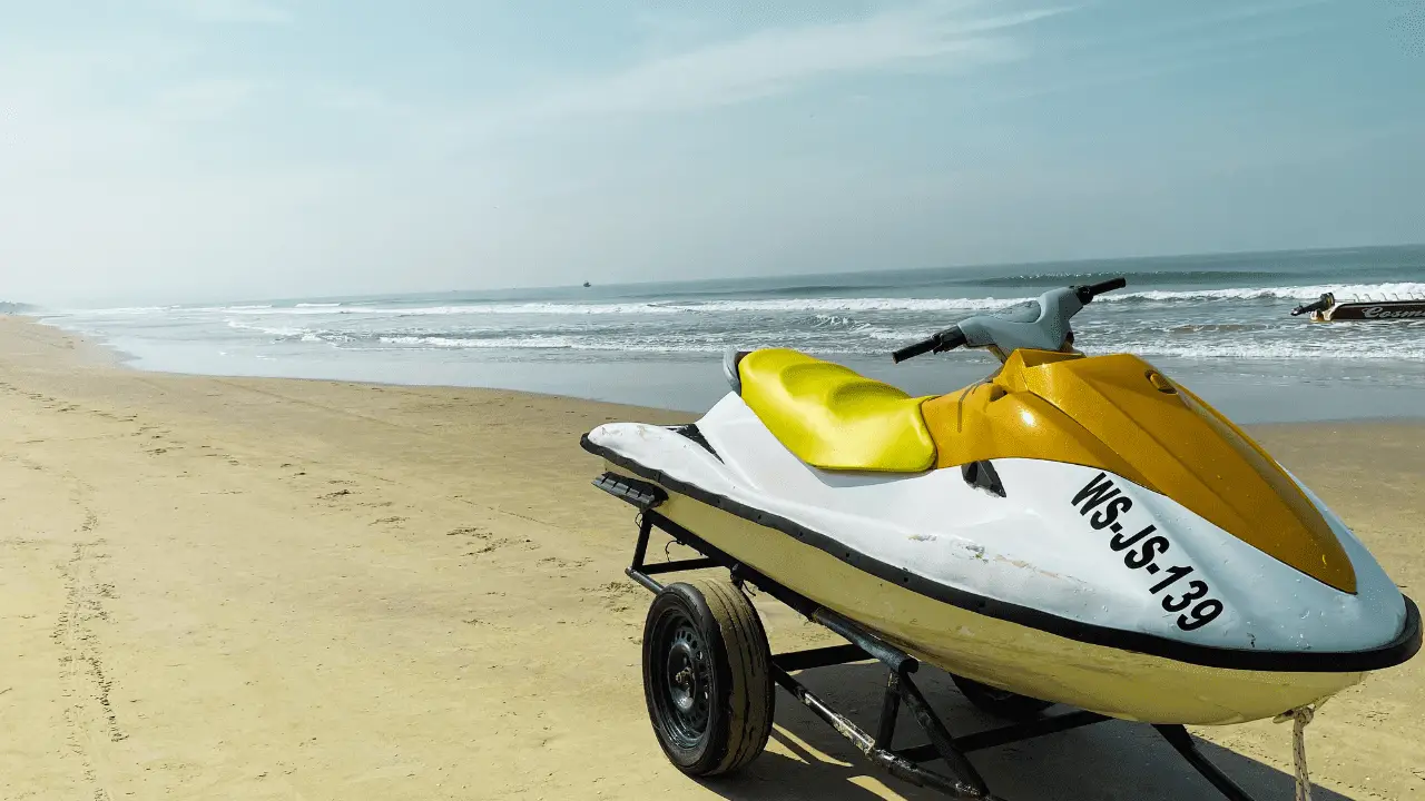 jet ski ride_candolim beach